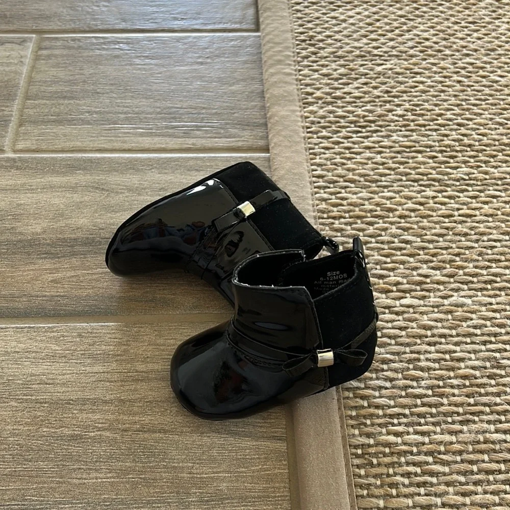 Nordstrom Black patent riding  boots 6-12 mo